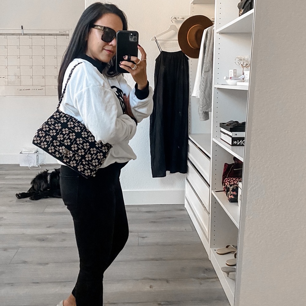Chanel Shoulder Bag (3 Ways) - Picture 3 of 15